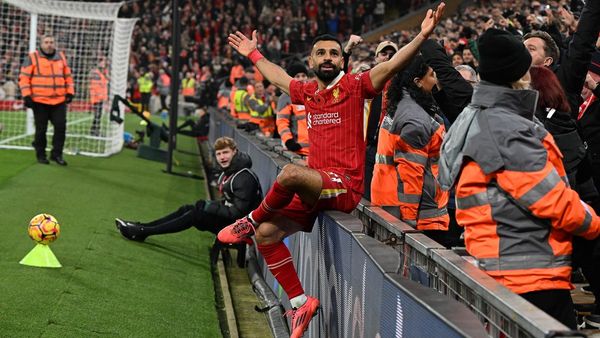 Salah Stars as Liverpool Defeats Aston Villa