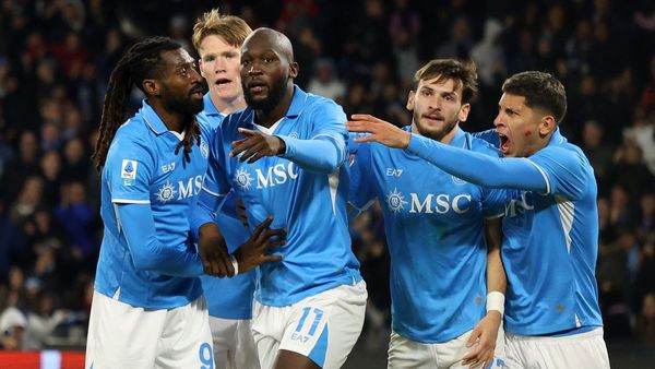 Lukaku Scores as Napoli Defeats Roma 1-0