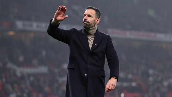 Van Nistelrooy Leaves Manchester United Coaching Staff