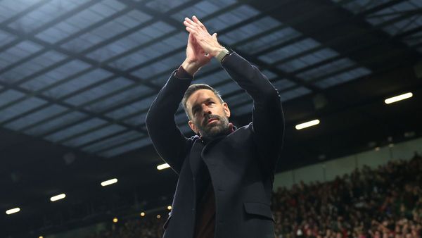 Van Nistelrooy Seeks to Restore Old Trafford's Edge