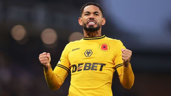 Wolves Beat Southampton for First Win