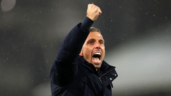 O'Neil Praises Wolves' Resilience and Success