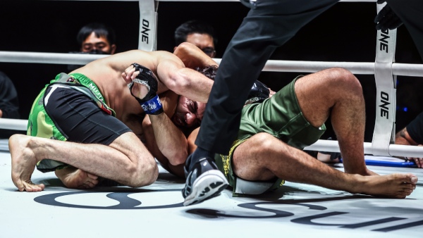 Kade Ruotolo submits Ahmed Mujtaba at ONE 169 in November 2024
