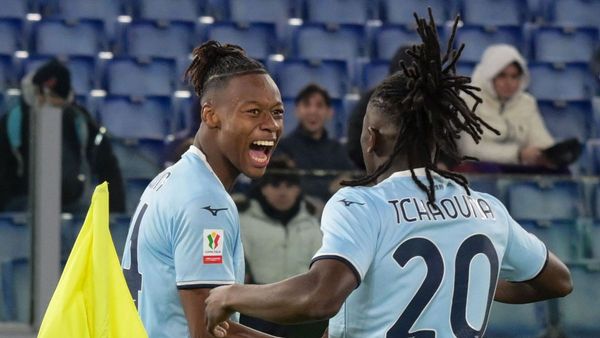 Lazio Beats Napoli with Noslin's Hat-Trick