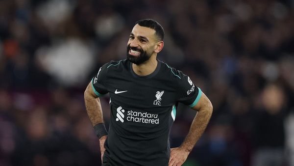 Salah Far from New Liverpool Contract Deal