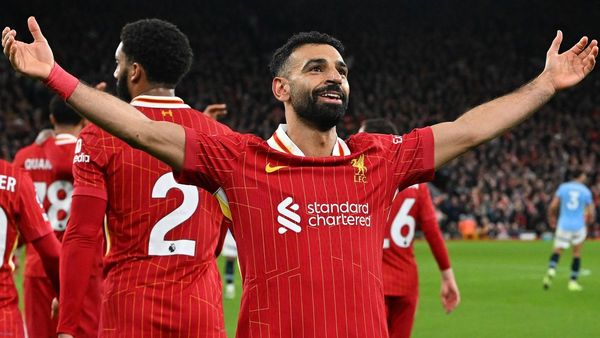 Carragher on Salah's Contract at Liverpool