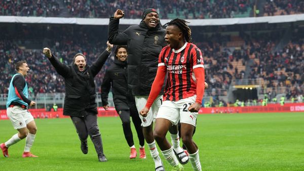 Milan's Late Goals Secure 3-2 Win Over Parma