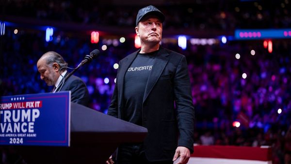 Elon Musk Interested in Liverpool FC Takeover