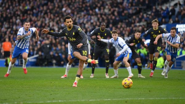 Ndiaye's Penalty Leads Everton to Victory