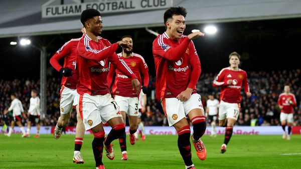 Martinez's Goal Gives United Win at Fulham