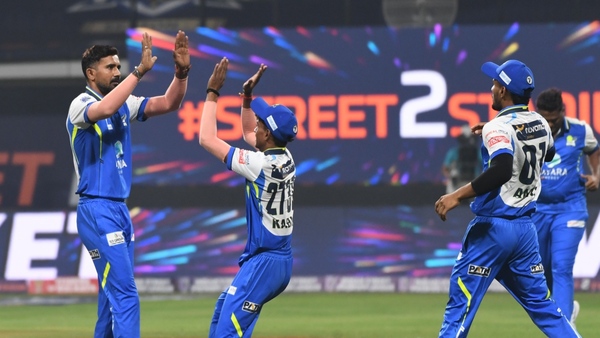 ISPL 2025 Majhi Mumbai go top with Victory Kolkata Bangalore suffer defeats