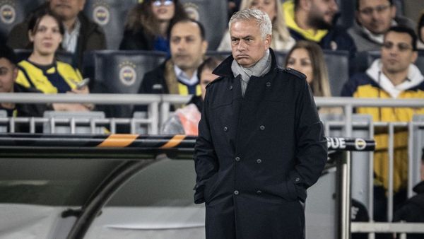 Mourinho Critiques Turkish Super Lig Refereeing Mourinho Critiques Turkish Super Lig Refereeing