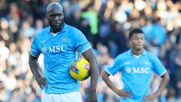 Napoli Target Serie A Lead Against Roma Napoli Target Serie A Lead Against Roma