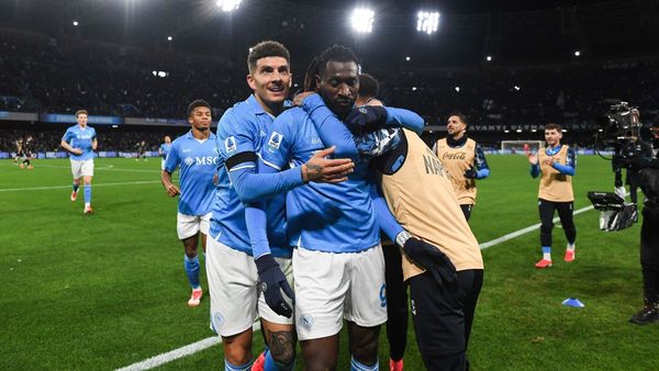 Napoli Beats Hellas Verona 2-0 in Serie A