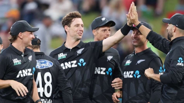 New Zealand s Matt Henry celebrates
