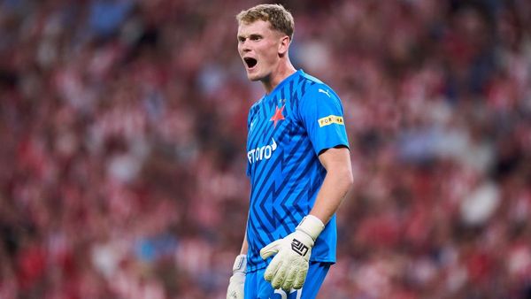 Tottenham Signs Goalkeeper Antonin Kinsky