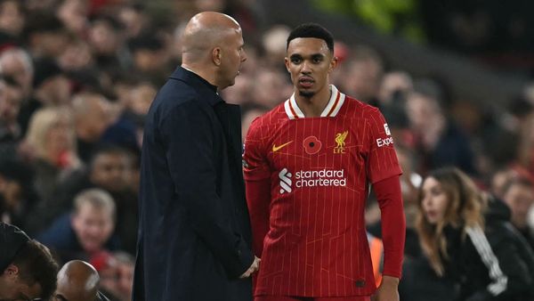 Slot Supports Alexander-Arnold After Tough Game