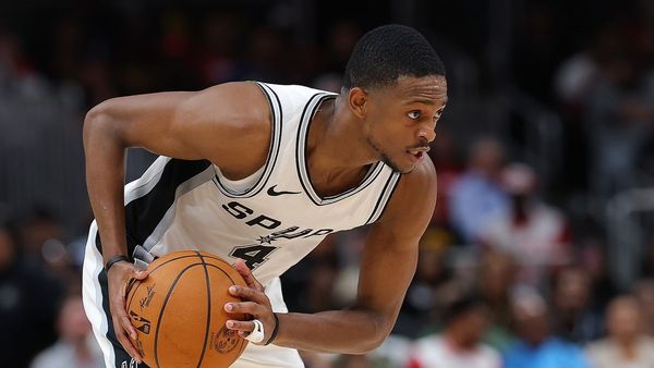 Fox's Stunning Spurs Debut Secures Victory