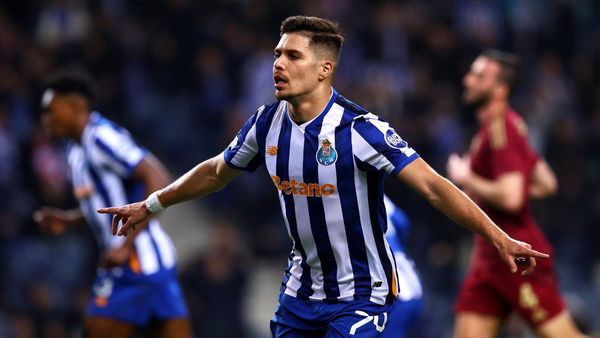 Porto and Roma Draw; AZ Thrashes Galatasaray