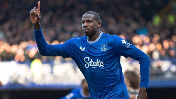 Everton Dominates Leicester City in 4-0 Win