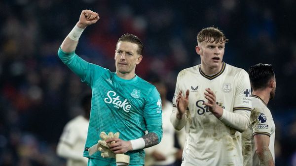 Branthwaite Aims to Keep Everton's Momentum