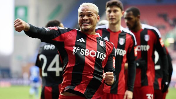 Silva Highlights Competition Between Jimenez and Muniz