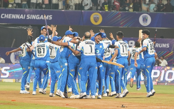 Majhi Mumbai vs Srinagar Ke Veer