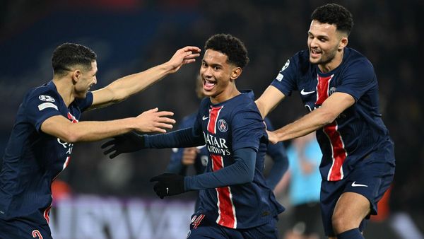 PSG Triumphs 7-0 Against Brest in UCL