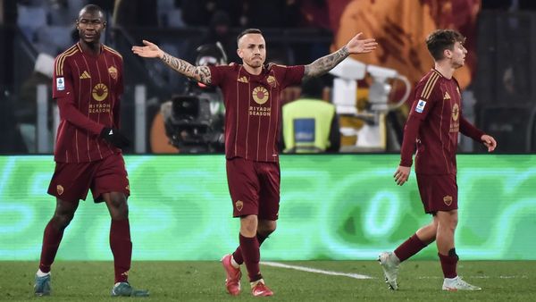 Angelino's Late Goal Earns Roma Draw with Napoli Angelino's Late Goal Earns Roma Draw with Napoli