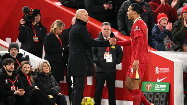 Slot Seeks Long-Term Partnership with Van Dijk