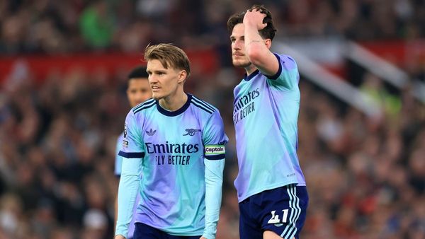 Arsenal Draw with Manchester United in Premier League