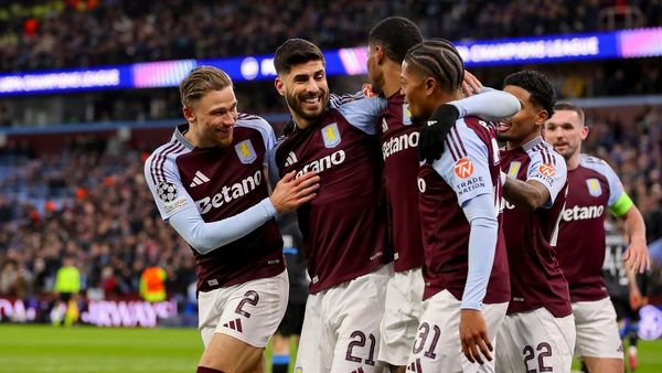 McGinn Aims for History with Aston Villa McGinn Aims for History with Aston Villa