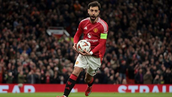 Fernandes Shines as United's Captain in Victory