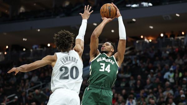 Giannis Antetokounmpo Hits 20,000 Points Milestone