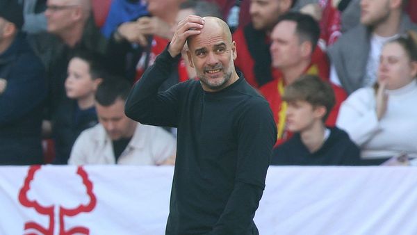 Guardiola: Man City Needs to Win 10 Finals
