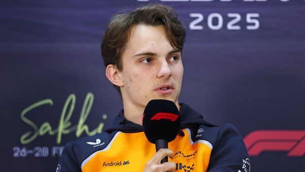 Piastri Extends Contract with McLaren Team