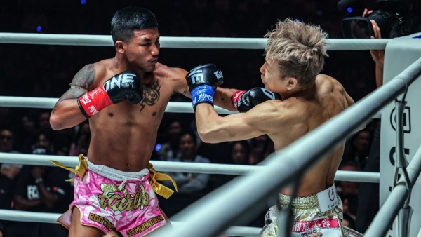 Rodtang Jitmuangnon left in action against Takeru Segawa during ONE 172 main event Image Courtesy ONE Championship Media