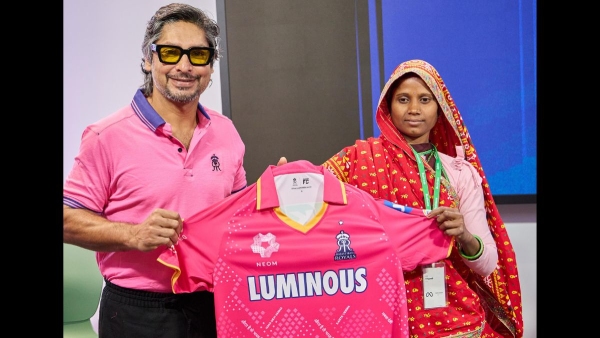 Back Together In Pink (City) π πΈ: @rajasthanroyals #IPL2025 - Foto 4