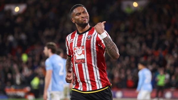 Blades Beat Coventry City to Lead Championship