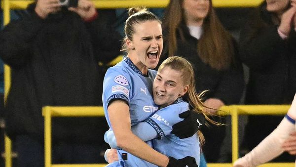 Chelsea and Manchester City Clash in WSL
