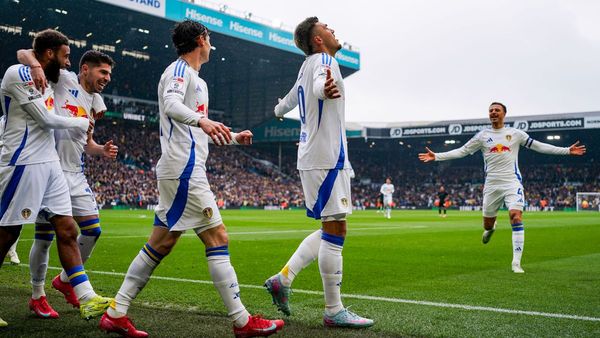 Leeds United Aims for Championship Title