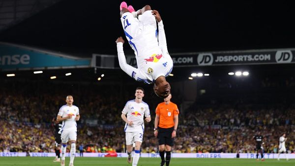 Leeds United Thrashes Bristol City 4-0