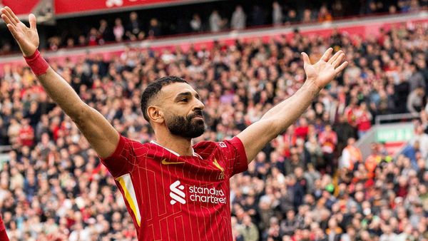 Salah Shows Commitment to Liverpool Future Salah Shows Commitment to Liverpool Future