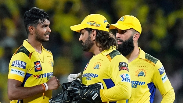 MS Dhoni father matheesha pathirana