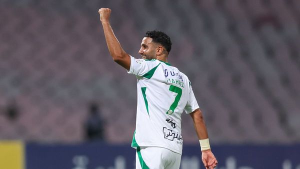 Al-Ahli Defeats Al-Kholood 4-1