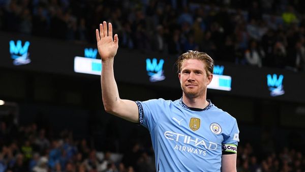 De Bruyne Honoured with Statue by City