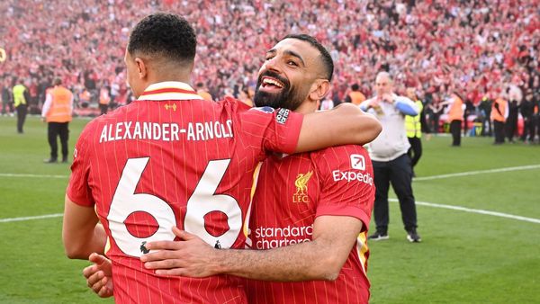 Salah Bids Farewell to Alexander-Arnold