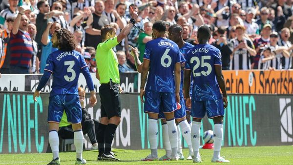 Maresca: Newcastle Crowd Affected Jackson's Red Card Maresca: Newcastle Crowd Affected Jackson's Red Card