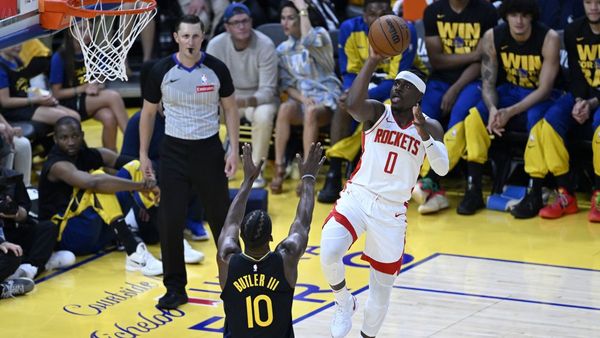 Rockets Beat Warriors to Force Game 7