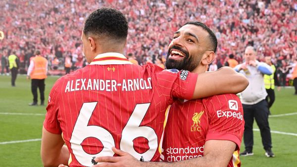 Salah Supports Alexander-Arnold Amid Criticism